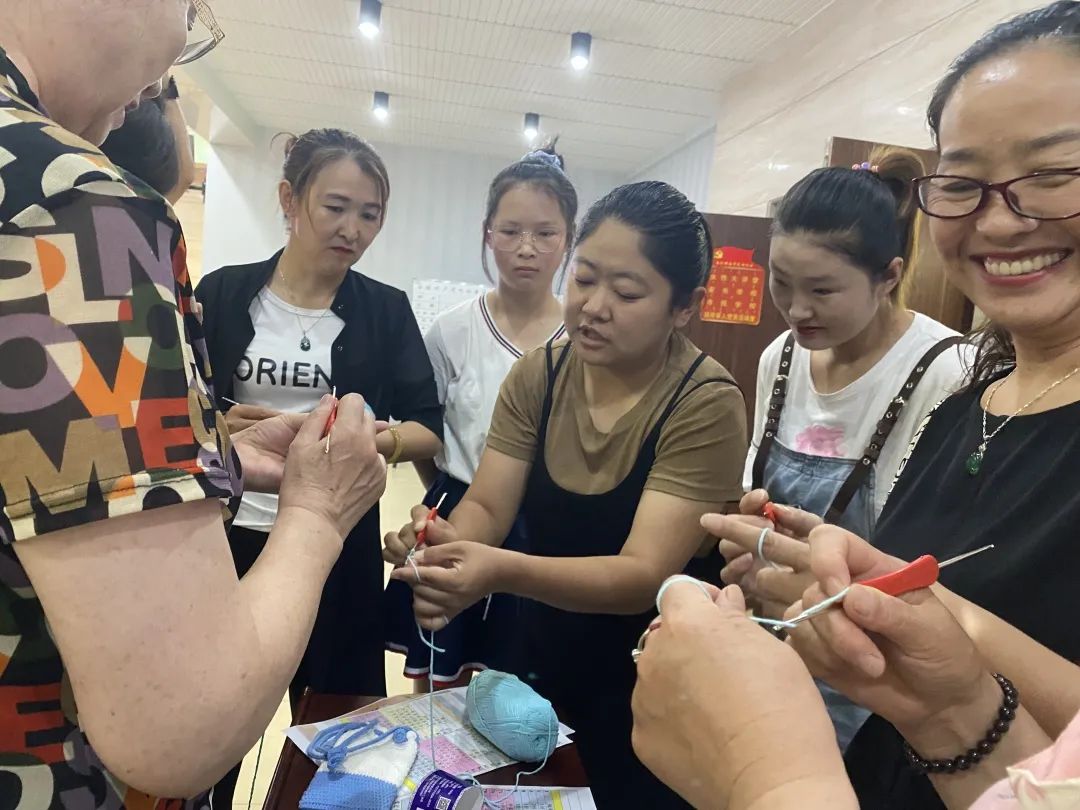 【蒲公英项目】“编在手中，美在心中” 妇女增能手工编织第二期 ...