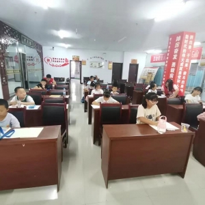 乌拉特前旗瑞泰社区“儿童之家”暑期公益托管班守护儿童幸福成长 ... ...