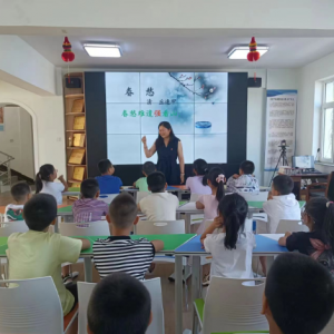 社区暑期公益课堂 点亮孩子多彩假期