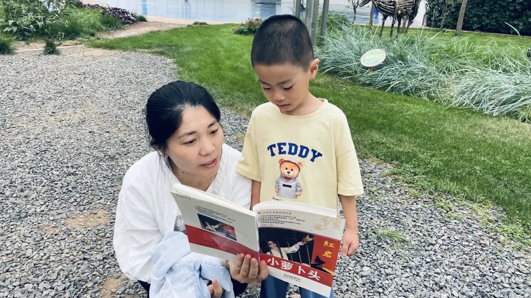 察右前旗妇联开展“少年儿童心向党 关爱守护伴成长”暑期儿童关爱服务活动 ... ... ...
