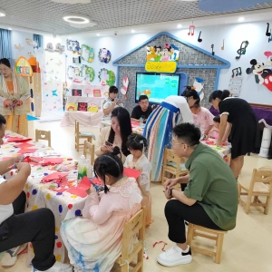 建丰社区举办“我的暑假”趣味游戏活动