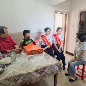 情暖中秋 相伴成长——林荫街道海馨社区暖心服务小分队开展中秋节前暖心慰问活动 ...