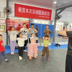 黄土渠社区党委开展 “家社护航青春，筑起爱的围墙”主题公益课 ...