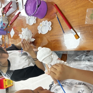 七彩绘童年 同心护未来