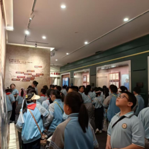 以史为鉴润童心 大爱传承筑梦行